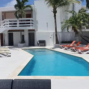 https://bubali-villa-apartments-palm-beach.comcaribbean.com